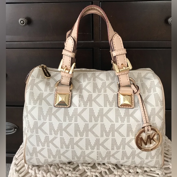 Michael Kors Grayson Logo Monogram Satchel. - Picture 1 of 7